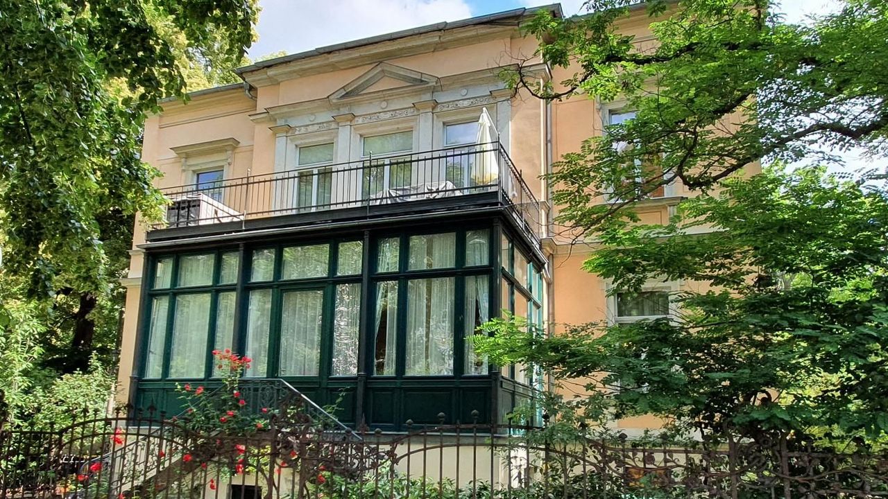 Fassade / Eingang Fassade / Eingang